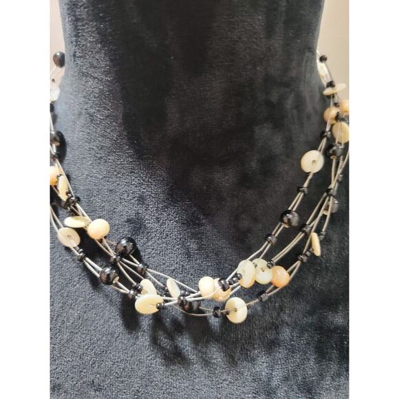 Women's Black & Beige Beaded Multilayered Stylish Short Necklace - Picture 4 of 7